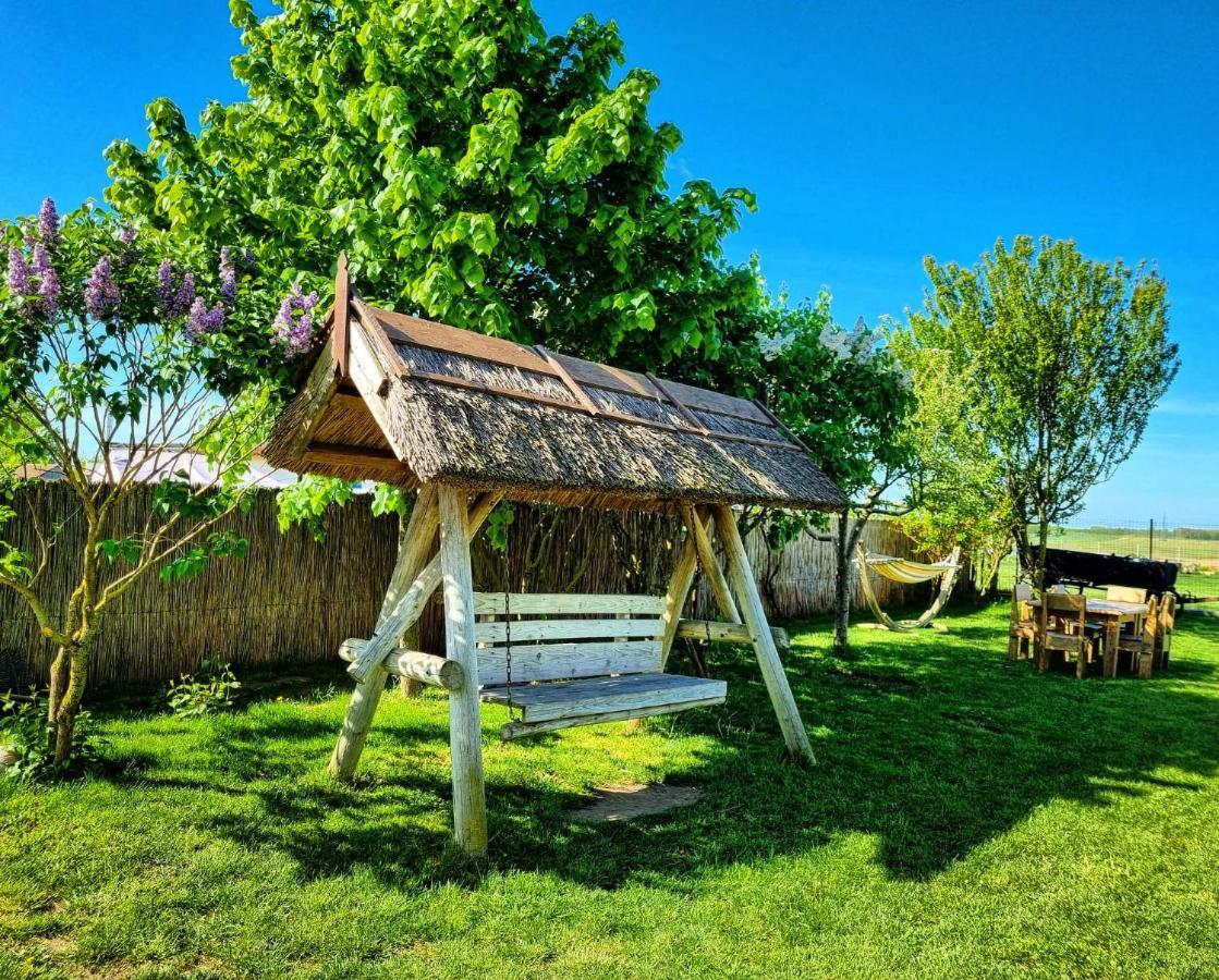 מוריגיול 5 Chirpici - Small Traditional Resort מראה חיצוני תמונה
